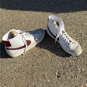 Nike Blazer Mid | Red & white Nike high tops